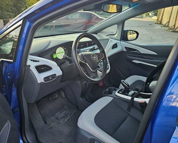 Синий Опель Ampera-e, объемом двигателя 0 л и пробегом 31 тыс. км за 17200 $, фото 7 на Automoto.ua
