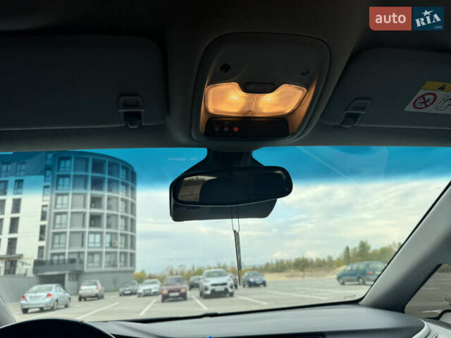 Синий Опель Ampera-e, объемом двигателя 0 л и пробегом 135 тыс. км за 15300 $, фото 46 на Automoto.ua