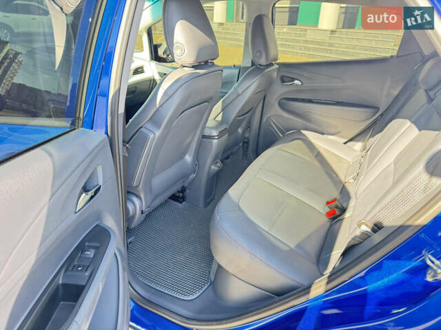 Синий Опель Ampera-e, объемом двигателя 0 л и пробегом 135 тыс. км за 15300 $, фото 38 на Automoto.ua