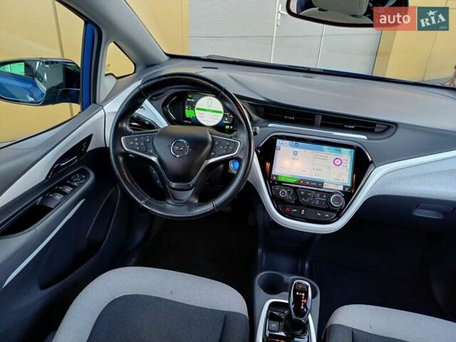 Синий Опель Ampera-e, объемом двигателя 0 л и пробегом 125 тыс. км за 13999 $, фото 16 на Automoto.ua
