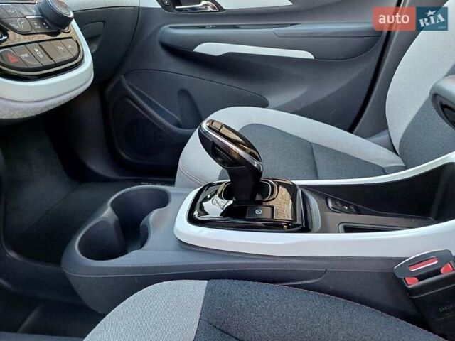 Синий Опель Ampera-e, объемом двигателя 0 л и пробегом 125 тыс. км за 13999 $, фото 32 на Automoto.ua