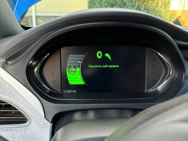 Синій Опель Ampera-e, об'ємом двигуна 0 л та пробігом 111 тис. км за 16300 $, фото 7 на Automoto.ua
