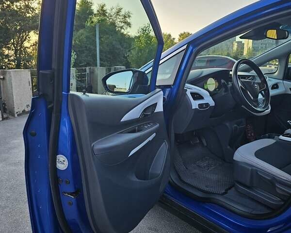 Синий Опель Ampera-e, объемом двигателя 0 л и пробегом 31 тыс. км за 17200 $, фото 10 на Automoto.ua