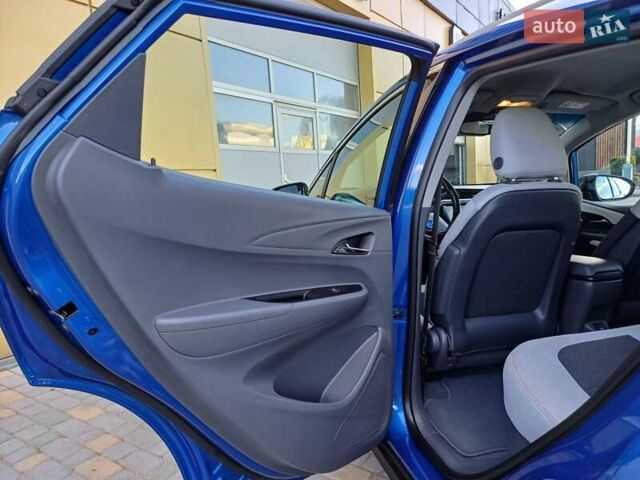 Синий Опель Ampera-e, объемом двигателя 0 л и пробегом 125 тыс. км за 13999 $, фото 12 на Automoto.ua