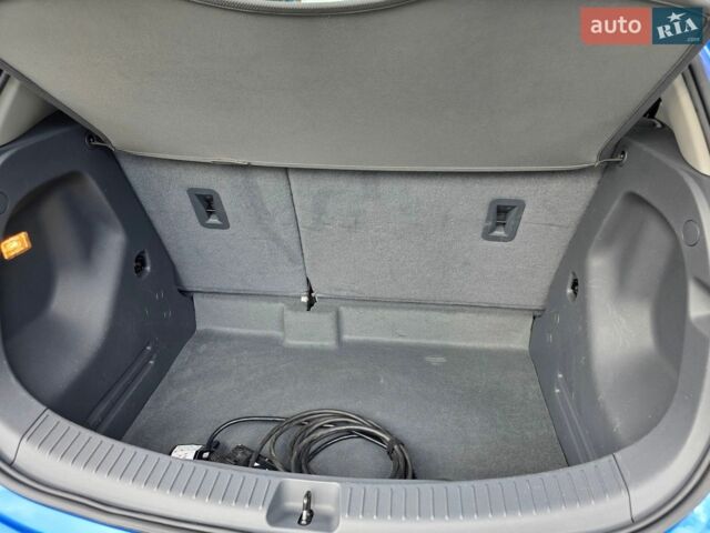 Синий Опель Ampera-e, объемом двигателя 0 л и пробегом 120 тыс. км за 17200 $, фото 41 на Automoto.ua
