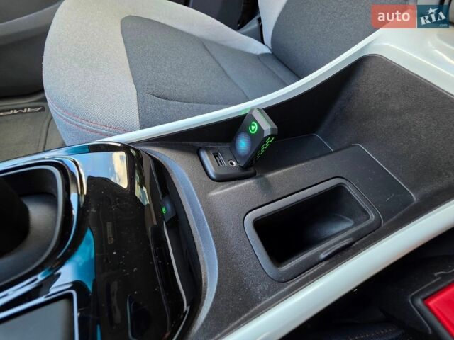 Синий Опель Ampera-e, объемом двигателя 0 л и пробегом 120 тыс. км за 17200 $, фото 34 на Automoto.ua