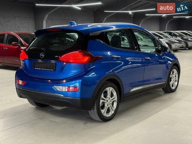 Синий Опель Ampera-e, объемом двигателя 0 л и пробегом 208 тыс. км за 14400 $, фото 2 на Automoto.ua