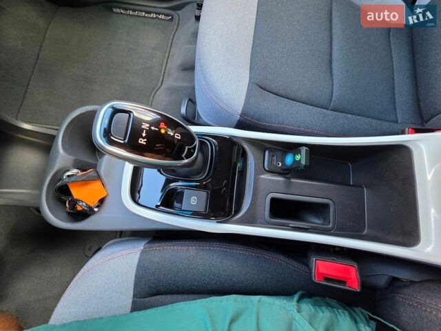 Синий Опель Ampera-e, объемом двигателя 0 л и пробегом 120 тыс. км за 17200 $, фото 33 на Automoto.ua