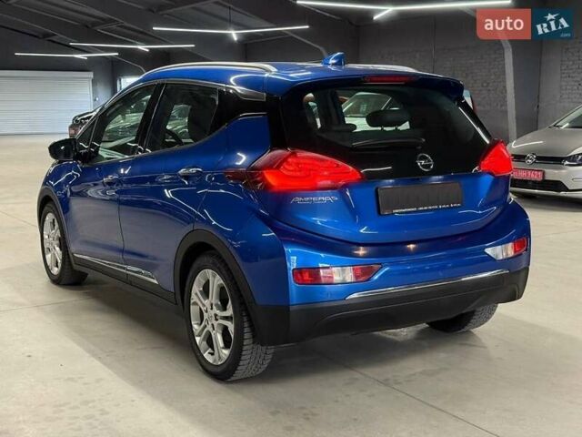 Синий Опель Ampera-e, объемом двигателя 0 л и пробегом 208 тыс. км за 14400 $, фото 9 на Automoto.ua