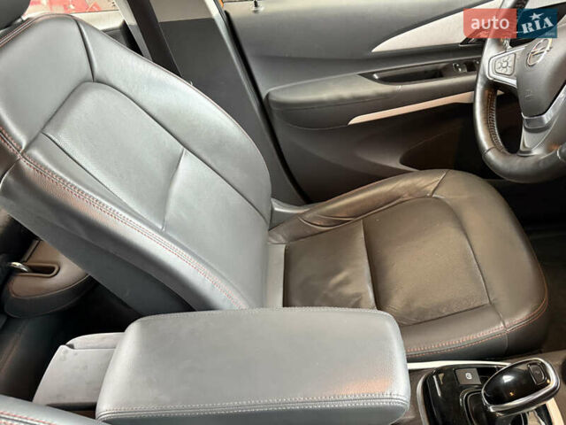 Оранжевый Опель Ampera-e, объемом двигателя 0 л и пробегом 137 тыс. км за 14499 $, фото 56 на Automoto.ua