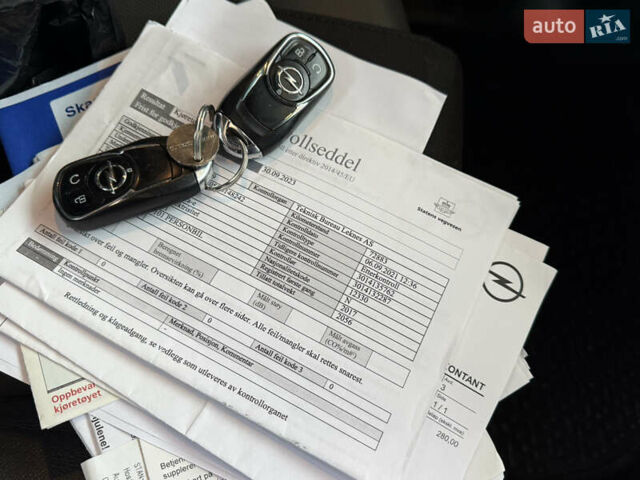Оранжевый Опель Ampera-e, объемом двигателя 0 л и пробегом 137 тыс. км за 14499 $, фото 64 на Automoto.ua