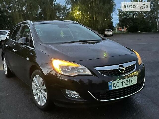 Черный Опель Astra Sports Tourer, объемом двигателя 1.7 л и пробегом 277 тыс. км за 6350 $, фото 9 на Automoto.ua