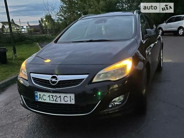Чорний Опель Astra Sports Tourer, об'ємом двигуна 1.7 л та пробігом 277 тис. км за 6350 $, фото 10 на Automoto.ua