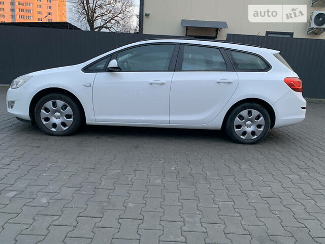 Опель Astra Sports Tourer, объемом двигателя 1.7 л и пробегом 214 тыс. км за 7700 $, фото 2 на Automoto.ua