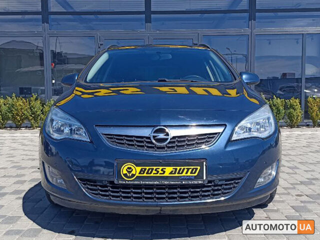 Синий Опель Astra Sports Tourer, объемом двигателя 1.7 л и пробегом 222 тыс. км за 7300 $, фото 1 на Automoto.ua