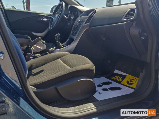 Синий Опель Astra Sports Tourer, объемом двигателя 1.7 л и пробегом 222 тыс. км за 7300 $, фото 19 на Automoto.ua