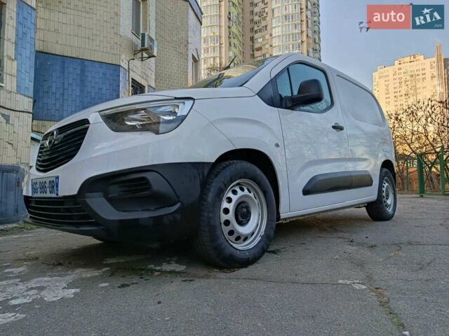 Белый Опель Combo-e, объемом двигателя 0 л и пробегом 56 тыс. км за 18900 $, фото 26 на Automoto.ua