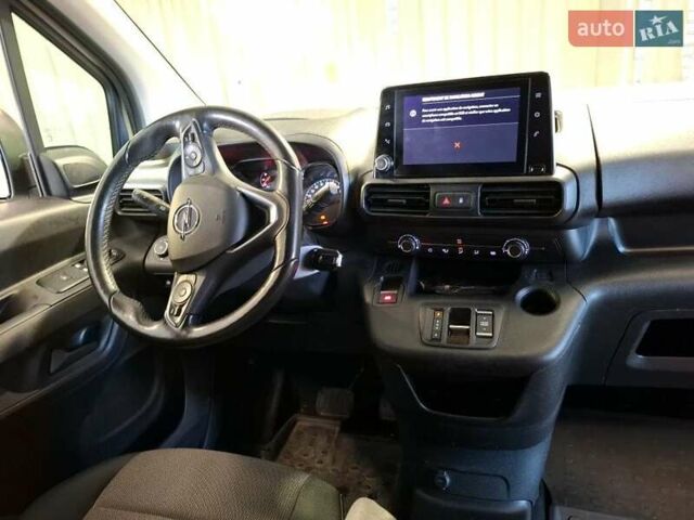 Белый Опель Combo-e, объемом двигателя 0 л и пробегом 56 тыс. км за 18900 $, фото 6 на Automoto.ua