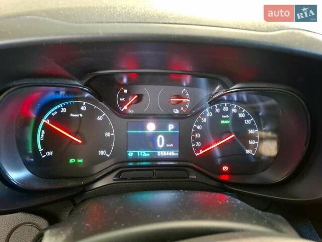 Белый Опель Combo-e, объемом двигателя 0 л и пробегом 56 тыс. км за 18900 $, фото 7 на Automoto.ua