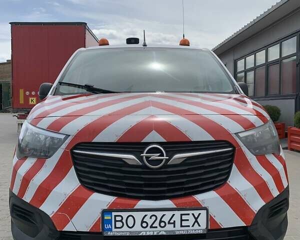 Белый Опель Combo-e, объемом двигателя 1.56 л и пробегом 310 тыс. км за 12500 $, фото 8 на Automoto.ua
