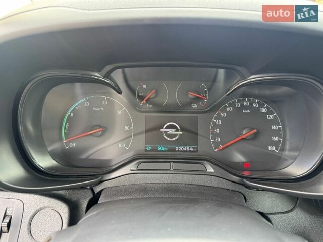 Белый Опель Combo-e, объемом двигателя 0 л и пробегом 20 тыс. км за 17900 $, фото 11 на Automoto.ua