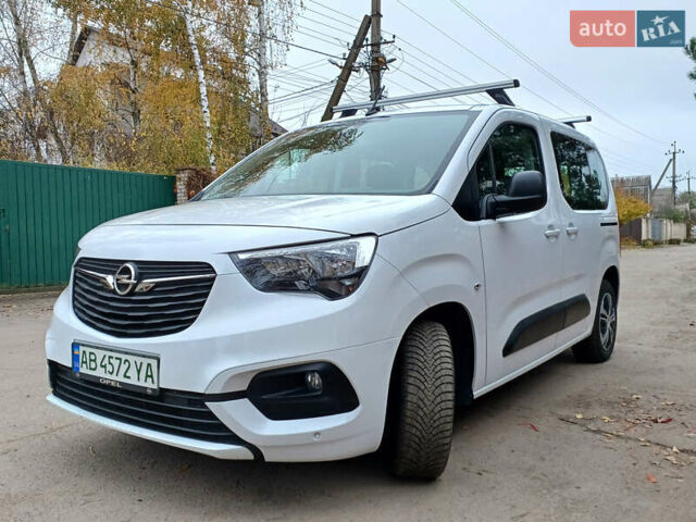 Білий Опель Combo-e, об'ємом двигуна 0 л та пробігом 26 тис. км за 19000 $, фото 6 на Automoto.ua