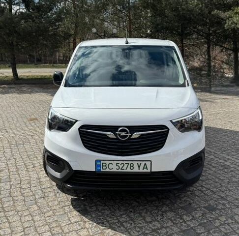 Білий Опель Combo-e, об'ємом двигуна 0 л та пробігом 20 тис. км за 17900 $, фото 7 на Automoto.ua
