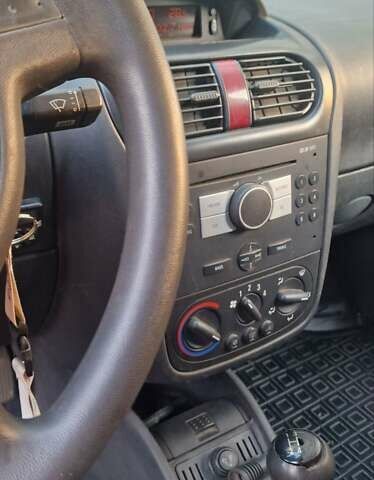 Білий Опель Combo-e, об'ємом двигуна 1.7 л та пробігом 164 тис. км за 3950 $, фото 5 на Automoto.ua