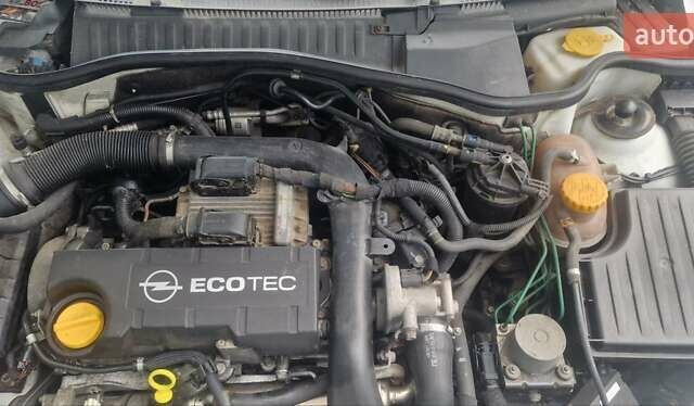 Білий Опель Combo-e, об'ємом двигуна 1.7 л та пробігом 164 тис. км за 3950 $, фото 9 на Automoto.ua