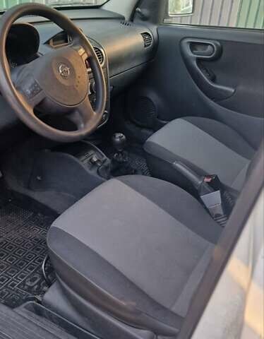 Білий Опель Combo-e, об'ємом двигуна 1.7 л та пробігом 164 тис. км за 3950 $, фото 4 на Automoto.ua