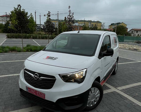 Белый Опель Combo-e, объемом двигателя 0 л и пробегом 17 тыс. км за 18700 $, фото 16 на Automoto.ua