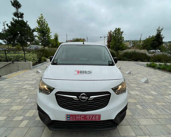 Белый Опель Combo-e, объемом двигателя 0 л и пробегом 17 тыс. км за 18700 $, фото 11 на Automoto.ua