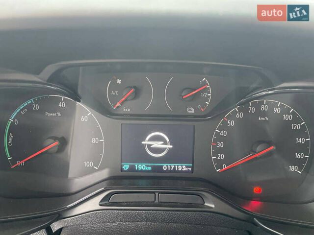 Белый Опель Combo-e, объемом двигателя 0 л и пробегом 17 тыс. км за 18700 $, фото 26 на Automoto.ua