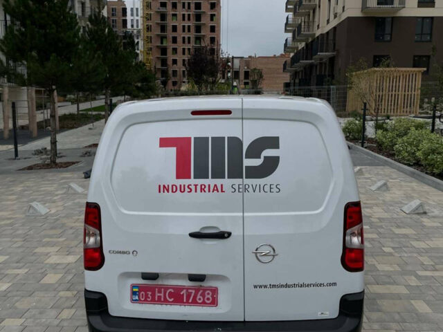Білий Опель Combo-e, об'ємом двигуна 0 л та пробігом 17 тис. км за 18000 $, фото 7 на Automoto.ua