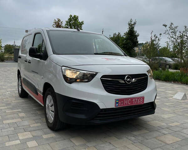 Белый Опель Combo-e, объемом двигателя 0 л и пробегом 17 тыс. км за 18700 $, фото 10 на Automoto.ua