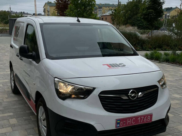 Білий Опель Combo-e, об'ємом двигуна 0 л та пробігом 17 тис. км за 18000 $, фото 9 на Automoto.ua