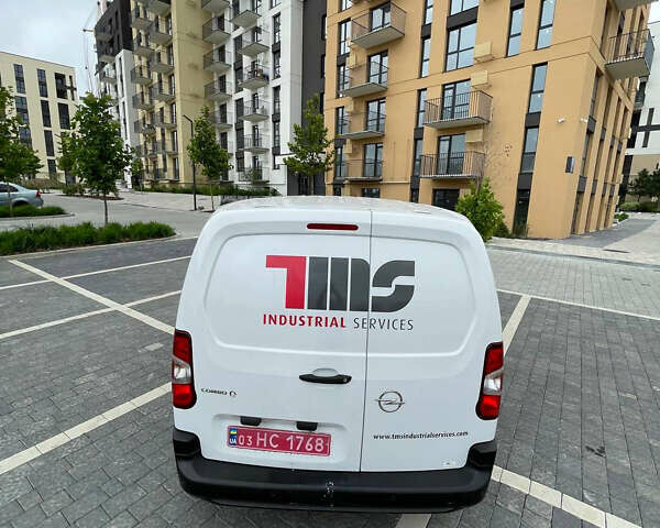 Белый Опель Combo-e, объемом двигателя 0 л и пробегом 17 тыс. км за 18700 $, фото 20 на Automoto.ua