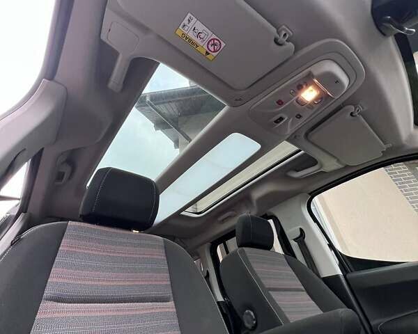 Чорний Опель Combo-e, об'ємом двигуна 0 л та пробігом 58 тис. км за 20500 $, фото 35 на Automoto.ua