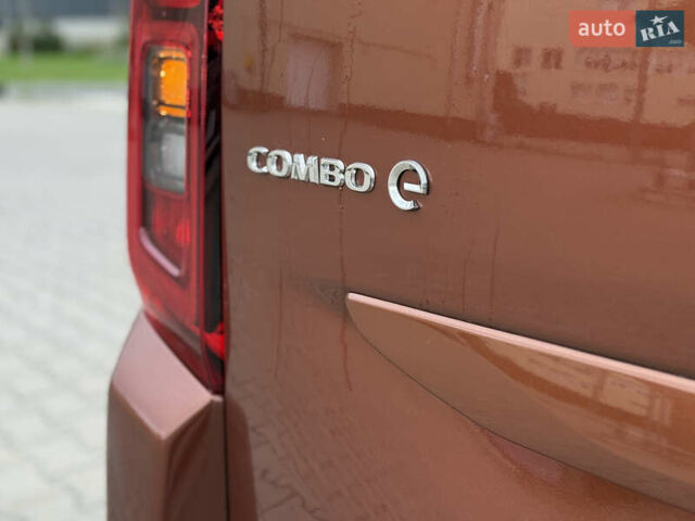 Коричневый Опель Combo-e, объемом двигателя 0 л и пробегом 61 тыс. км за 18888 $, фото 32 на Automoto.ua