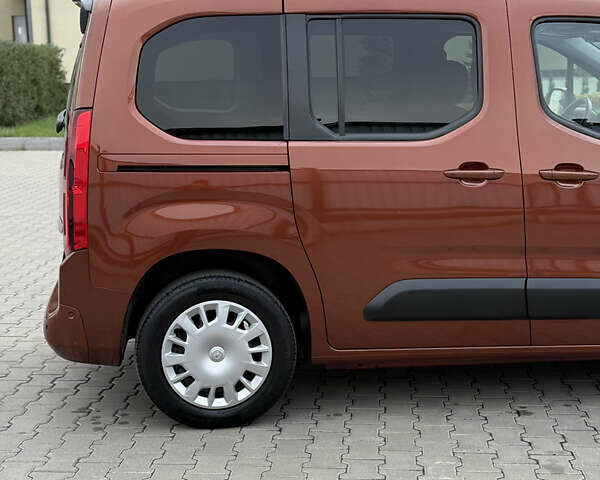 Коричневый Опель Combo-e, объемом двигателя 0 л и пробегом 61 тыс. км за 18888 $, фото 25 на Automoto.ua