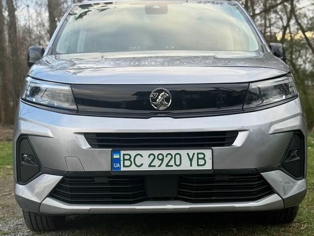 Серый Опель Combo-e, объемом двигателя 0 л и пробегом 1 тыс. км за 24900 $, фото 4 на Automoto.ua