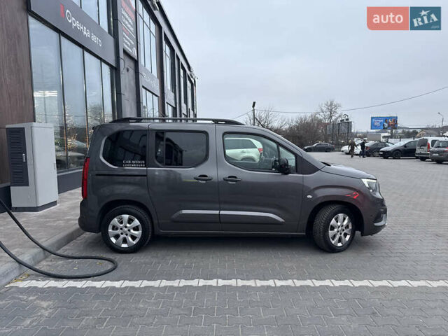 Серый Опель Combo-e, объемом двигателя 0 л и пробегом 49 тыс. км за 22000 $, фото 3 на Automoto.ua