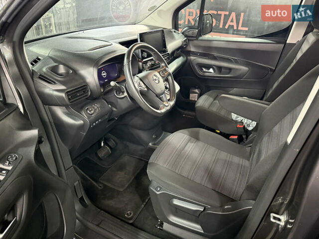 Серый Опель Combo-e, объемом двигателя 0 л и пробегом 49 тыс. км за 22000 $, фото 13 на Automoto.ua