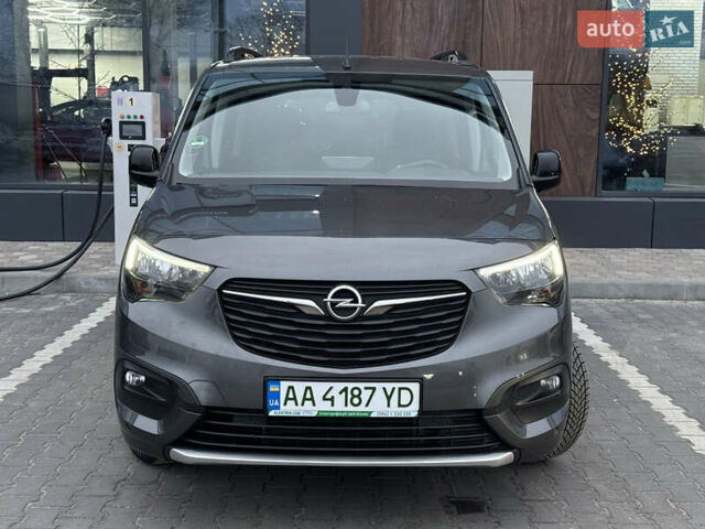 Серый Опель Combo-e, объемом двигателя 0 л и пробегом 49 тыс. км за 22000 $, фото 1 на Automoto.ua
