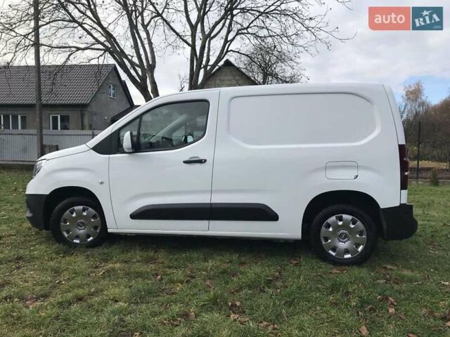 Белый Опель Combo Cargo, объемом двигателя 1.5 л и пробегом 185 тыс. км за 11400 $, фото 3 на Automoto.ua