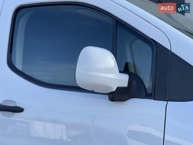 Белый Опель Combo Cargo, объемом двигателя 1.5 л и пробегом 146 тыс. км за 12500 $, фото 35 на Automoto.ua