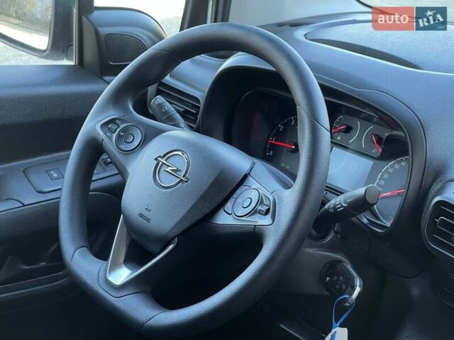 Белый Опель Combo Cargo, объемом двигателя 1.5 л и пробегом 146 тыс. км за 12500 $, фото 24 на Automoto.ua