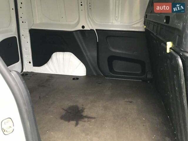 Белый Опель Combo Cargo, объемом двигателя 1.5 л и пробегом 185 тыс. км за 11400 $, фото 12 на Automoto.ua