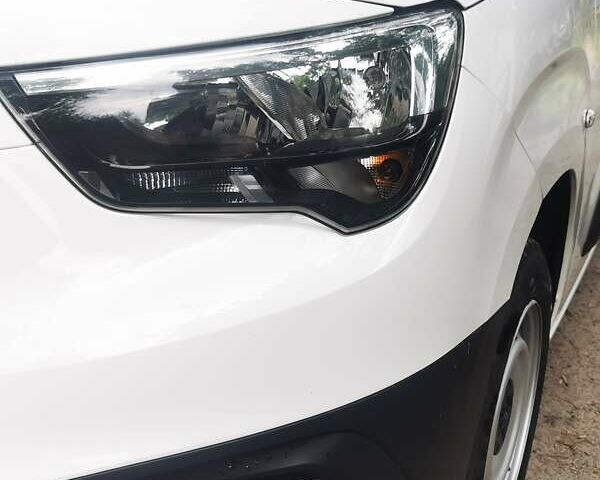 Білий Опель Combo Cargo, об'ємом двигуна 1.5 л та пробігом 79 тис. км за 8000 $, фото 25 на Automoto.ua