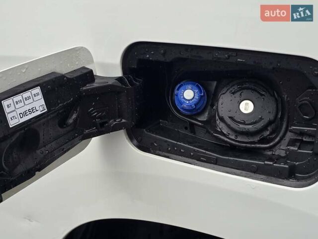 Белый Опель Combo Cargo, объемом двигателя 0 л и пробегом 93 тыс. км за 12450 $, фото 27 на Automoto.ua